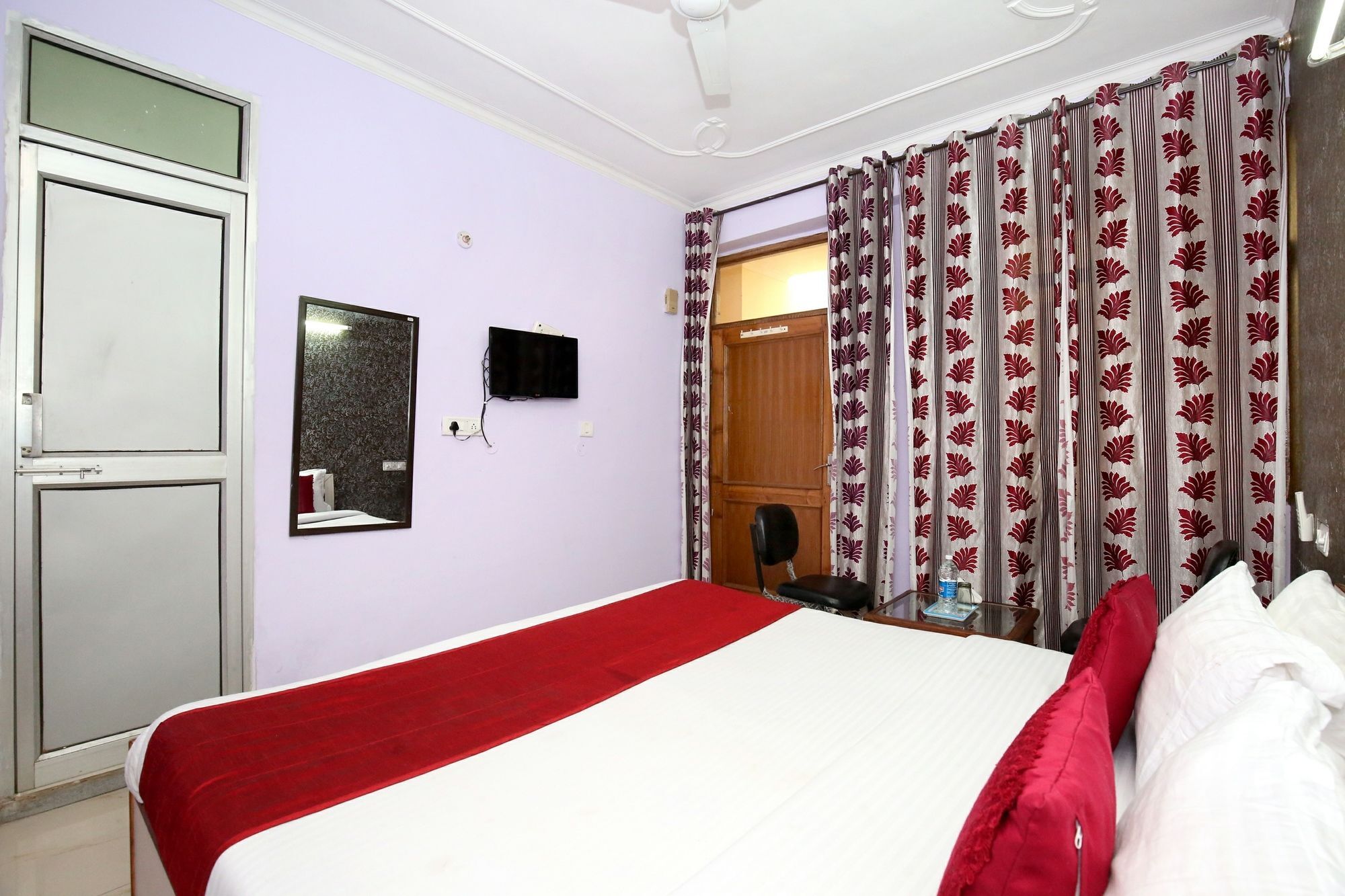 Chandīgarh Oyo 10463 Hotel Paras מראה חיצוני תמונה